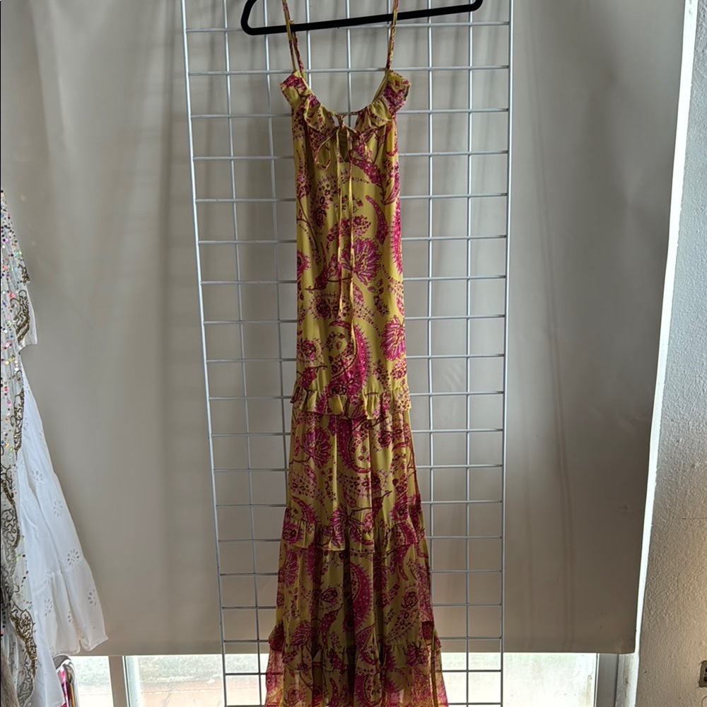 Paisley Print Knot Front Sleeveless Yellow and Pink Maxi Dress Size 4 - Picture 3 of 5